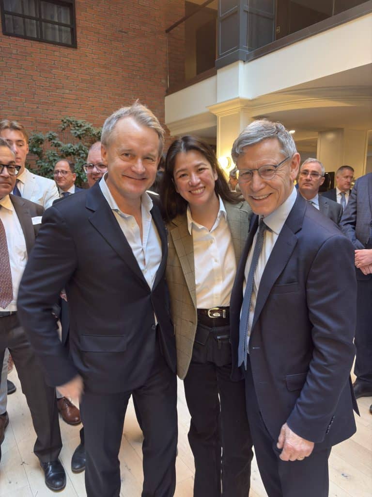 Seamus O'Regan with Minister Marcelino